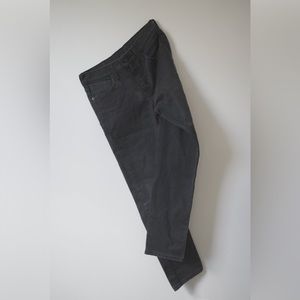 502 Levi’s - Black - 29 x 32